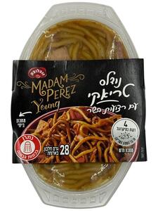 נודלס טריאקי עם רצועות בשר